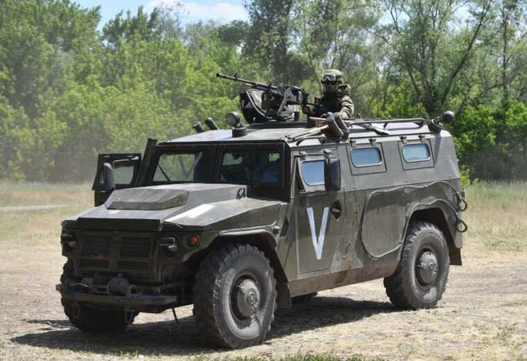 На Запорізькому напрямку окупанти стягують техніку, Мелітополь заполонили "Тигри"