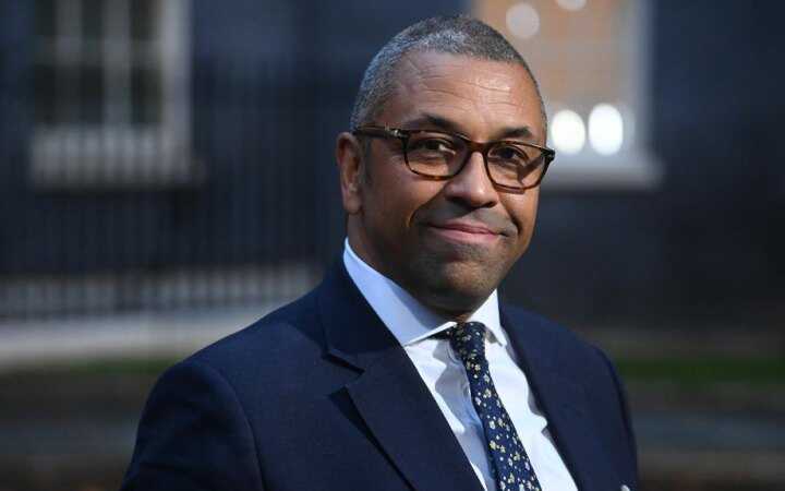 Глава МЗС Британії відклав візит до Пекіна через зникнення китайського колеги