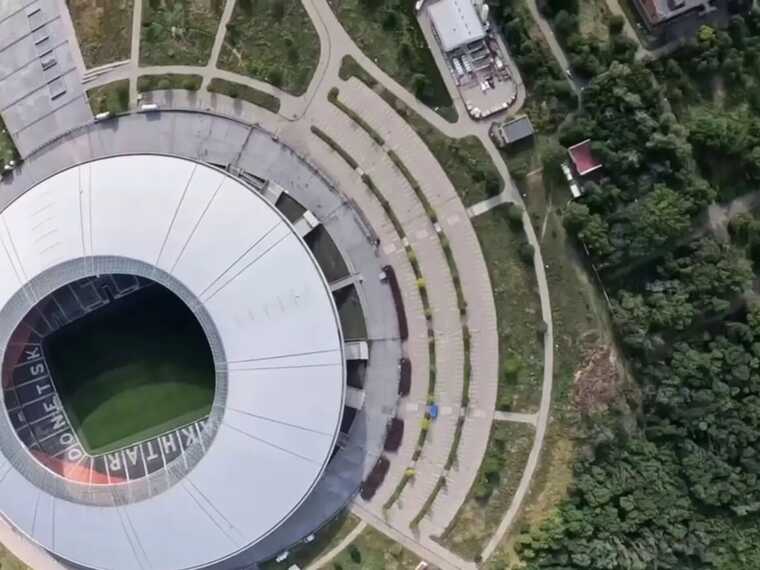 Український дрон показав, як зараз виглядає "Донбас Арена"