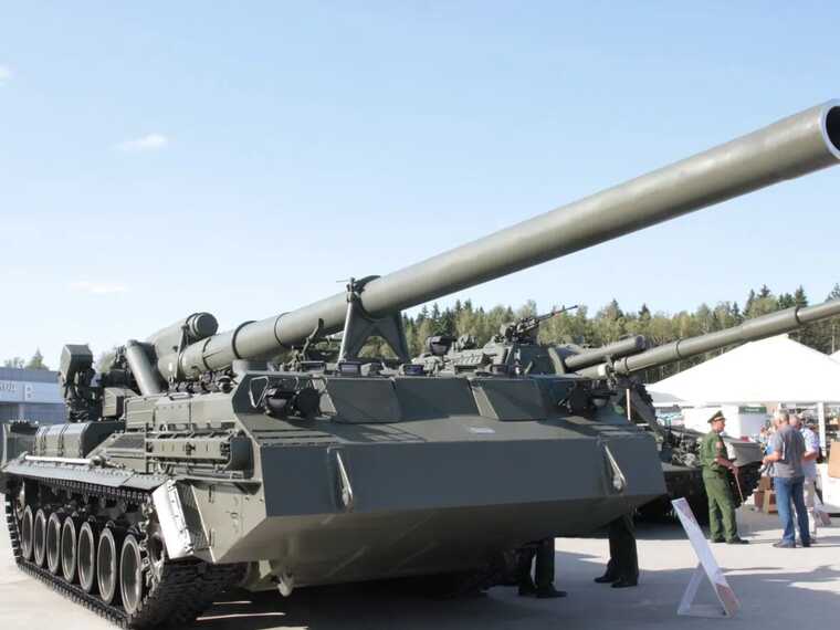 Українські військові показали знищення ворожої САУ 2С7 "Піон" на Запоріжжі