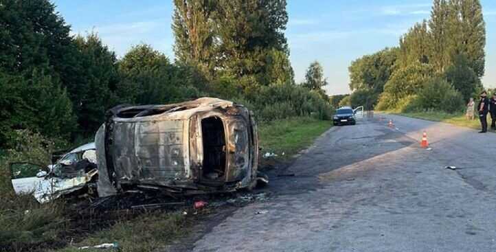 На Хмельниччині в ДТП загинула сім’я з чотирьох людей