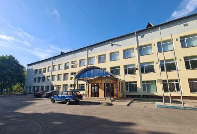 Підвал Броварського ліцею №7 за 5,6 млн гривень переобладнають під укриття