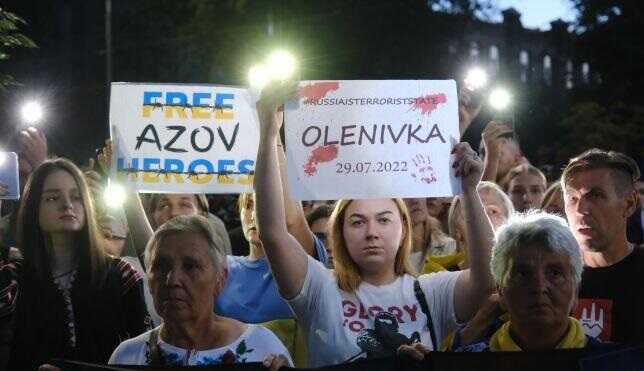 У Києві під посольством РФ пройшла акція до роковин теракту в Оленівці