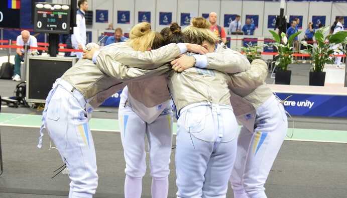 Збірна України з фехтування поступилася у півфіналі ЧС-2023