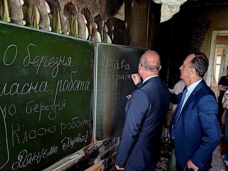 Глава МЗС Хорватії прибув з візитом до України