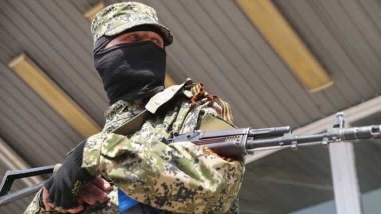 У навчальних закладах Луганської області окупанти розмістили понад 200 військових , - Генштаб