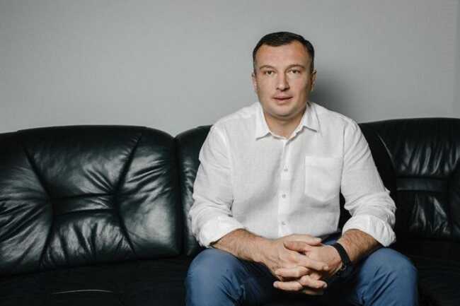 У центрі Києва «кол-центр» працював «під дахом» народного депутата Олега Семінського