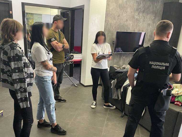 Нацполіція затримала злочинну спільноту за організацію мережі борделів у Харкові