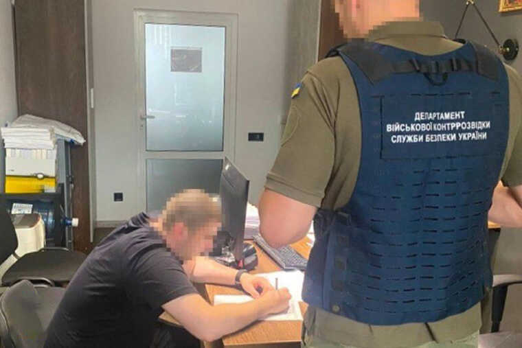 СБУ викрила керівників навчального центру Нацгвардії, які нарахували собі майже 1 млн "бойових" премій