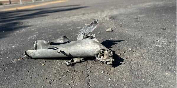 Окупанти атакували центр Херсона: пораненно волонтера із Норвегії