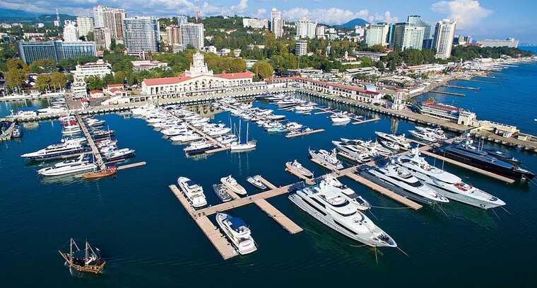 У російському Сочі взялися за укріплення портів