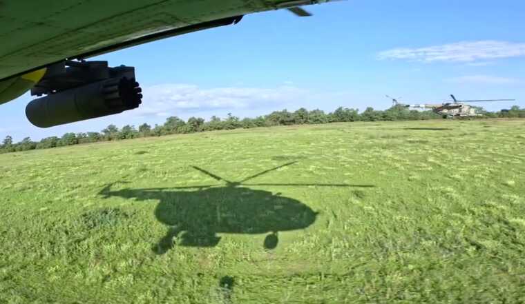 Пілоти 12-ї авіабригади нищать окупантів некерованими ракетами