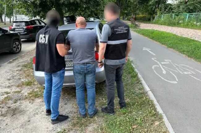 14 тисяч грн неправомірної вигоди: на Полтавщині викрито начальника РТЦК та СП