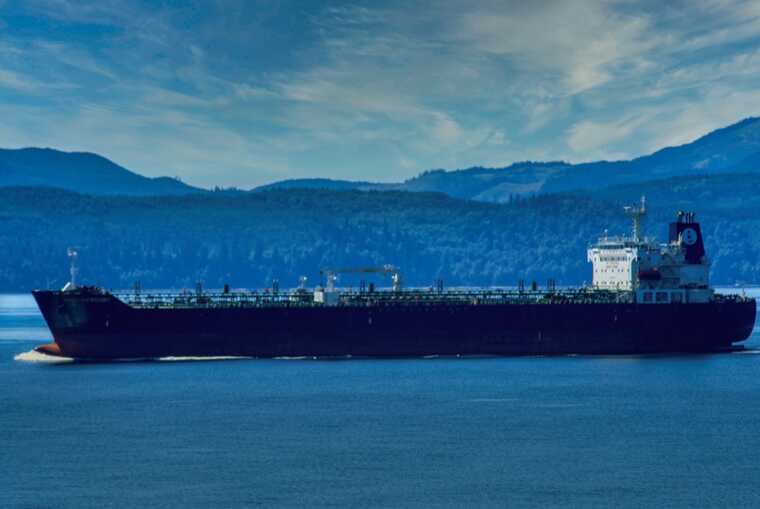 У мережі з’явилося відео атаки морського дрона на танкер SIG