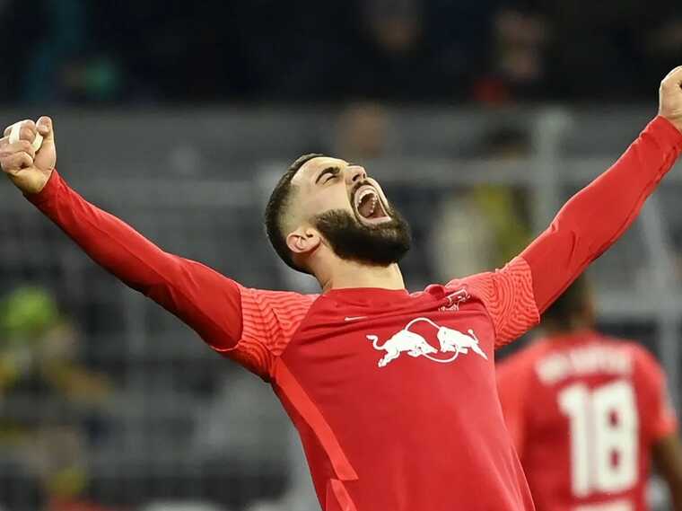 Трансферная бомба: "МанСити" купил самого дорогого защитника в истории