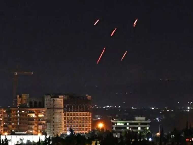 Израиль нанес удары по целям возле Дамаска, погибли сирийские военные