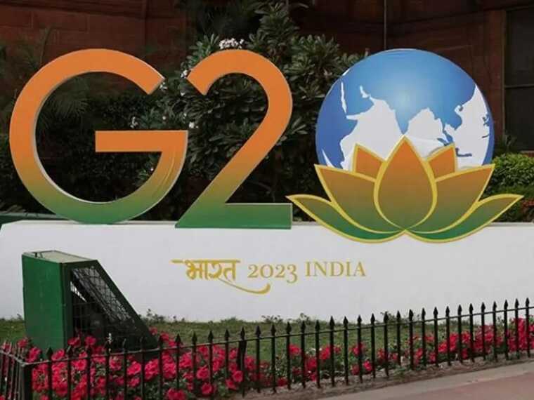 Наступний раунд мирних переговорів щодо України може пройти в рамках G20 – Bloomberg