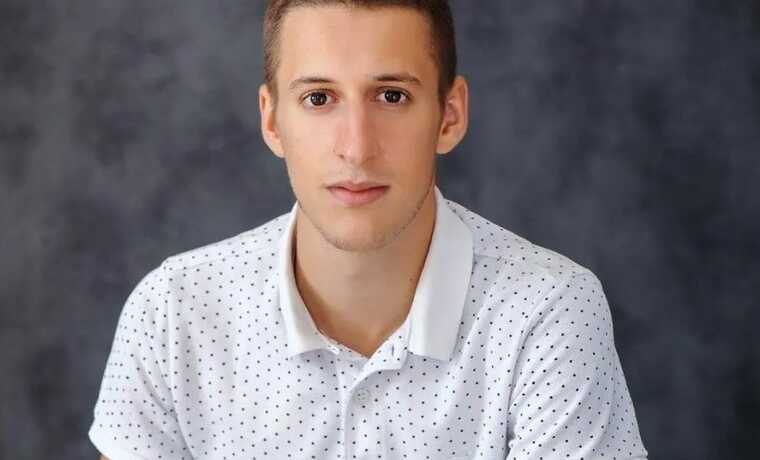 Сын бежавшего за границу нардепа направил заявление о сложении депутатского мандата