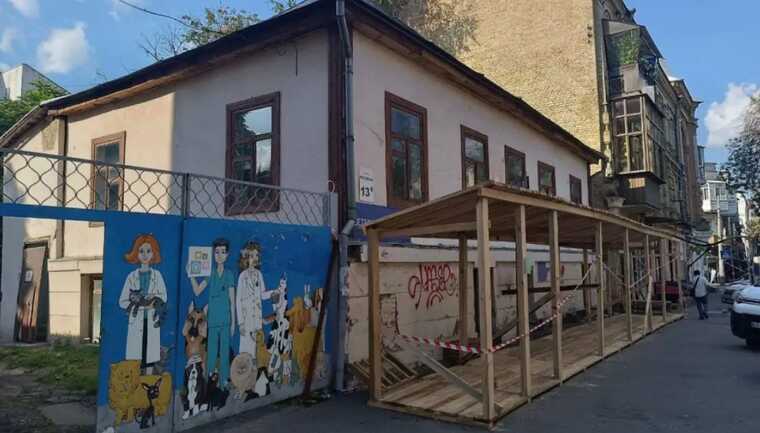 Партнер скандального нардепа: хто причетний до знесення історичної будівлі у центрі Києва