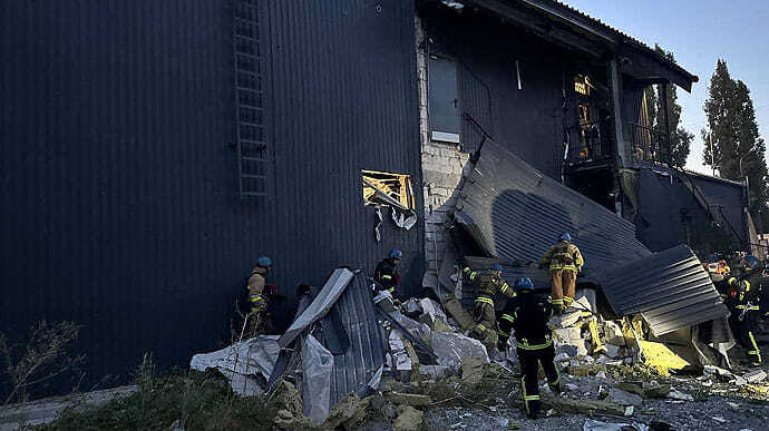Удар оккупантов по Запорожью: количество пострадавших увеличилось, среди них есть дети