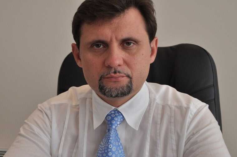 ВАКС закрив справу ексзаступника мінекології, котрий ховається за кордоном