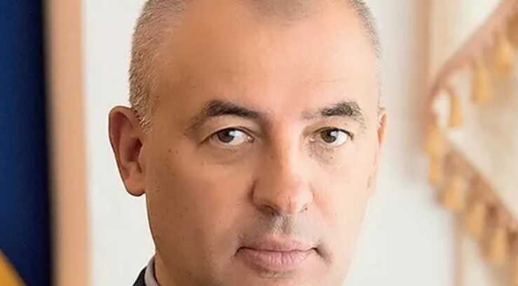 Скрывающийся во Флориде член ЦИК подал заявление об отставке