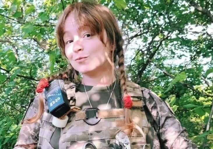 Тільки знайшла кохання: у Києві попрощалися з бойовою медикинею "Блискавкою"