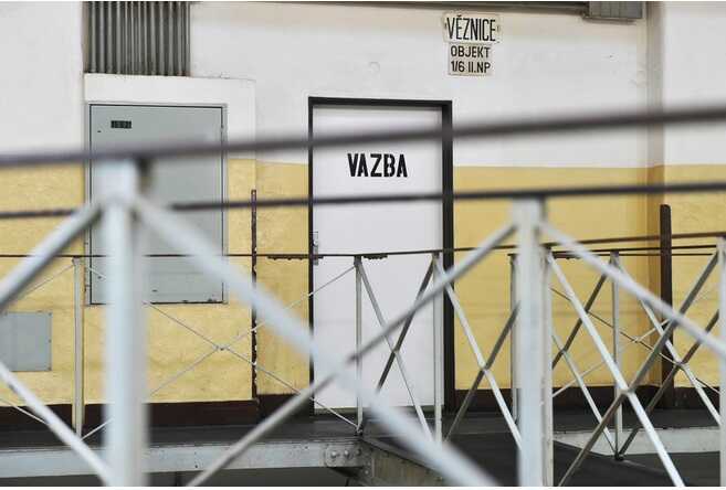 У Чехії українця підозрюють у зґвалтуванні неповнолітньої: Влада просить жителів утриматися від ненависті