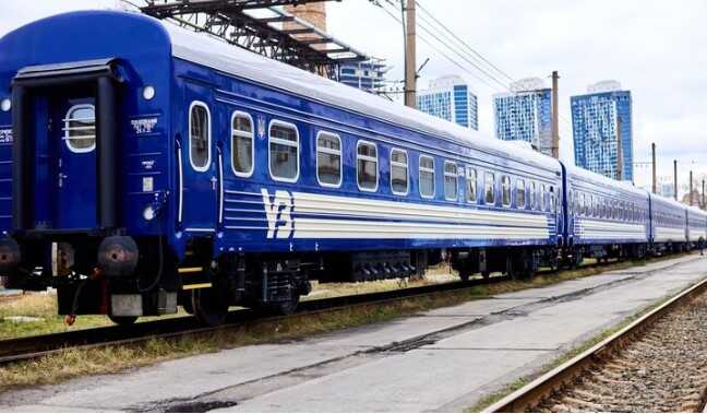 В "Укрзалізниці" повідомили про півторагодинну затримку поїздів до Києва та назад