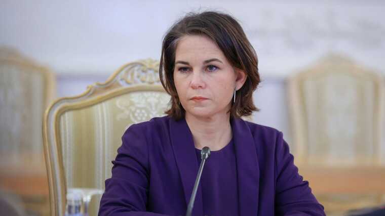 Глава МИД Германии не смогла долететь до Австралии из-за неполадок с самолетом