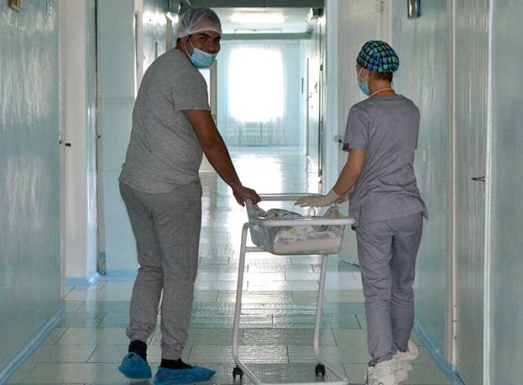 У Борисполі експосадовця підозрюють в недбалості при ремонті пологового відділення