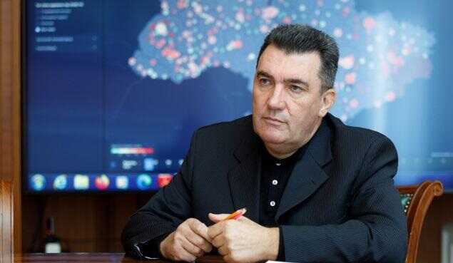 Данилов раскритиковал предложение чиновника НАТО сдать территории Украины: Странный вброс