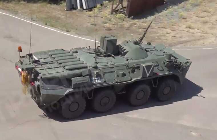 На території окупованої Запорізької АЕС окупанти проводять тренування на БТР