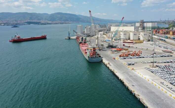 Китай увеличил объемы закупок иранской нефти: Наиболее за десятилетие