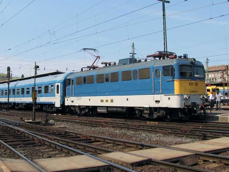 Угорщина скасувала потяги з України: в "Укрзалізниці" заявили про вимогу