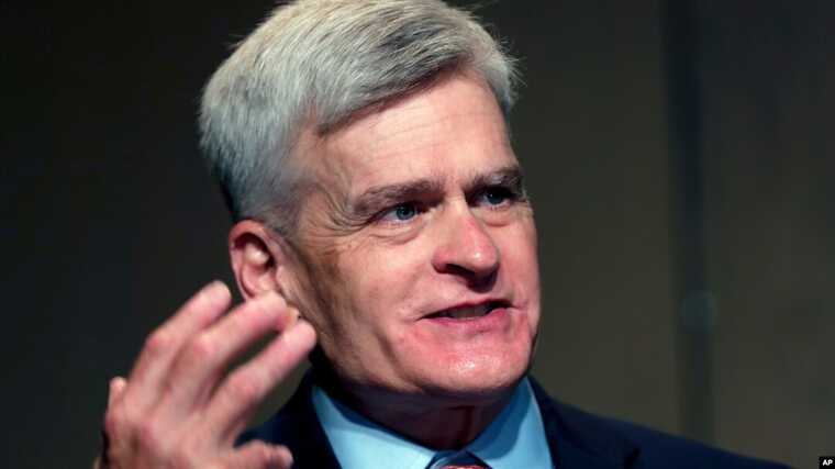 Сенатор-республиканец хочет, чтобы Трамп отказался от участия в президентских выборах