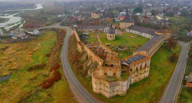 Окупанти пошкодили в Україні фортецю XVI століття