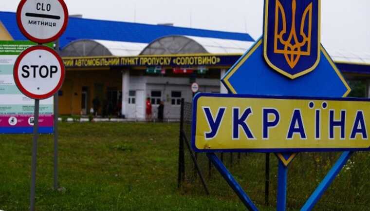 Шмигаль: Україна планує створити 9 нових пунктів пропуску на кордоні з ЄС