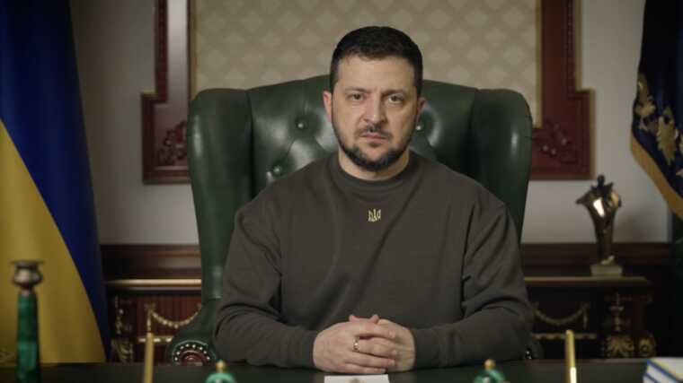 Зеленський про контрнаступ: рухаємось потроху, однак напрямок правильний