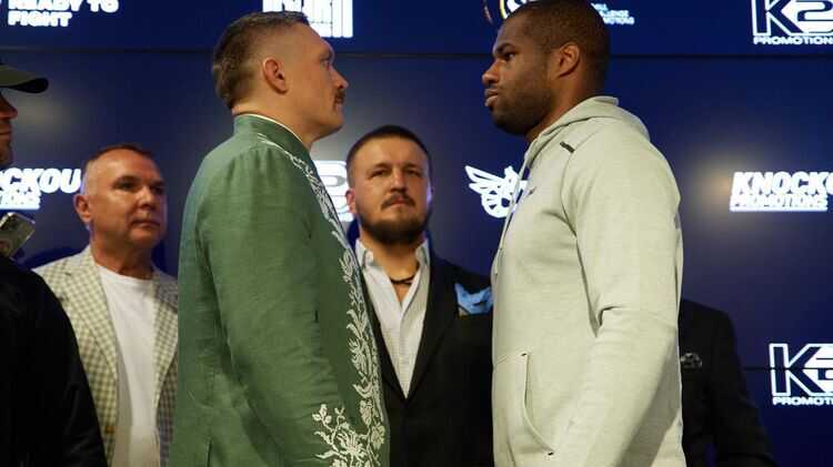 Завтра у польському Вроцлаві пройде боксерський поєдинок між Усиком та Дюбуа