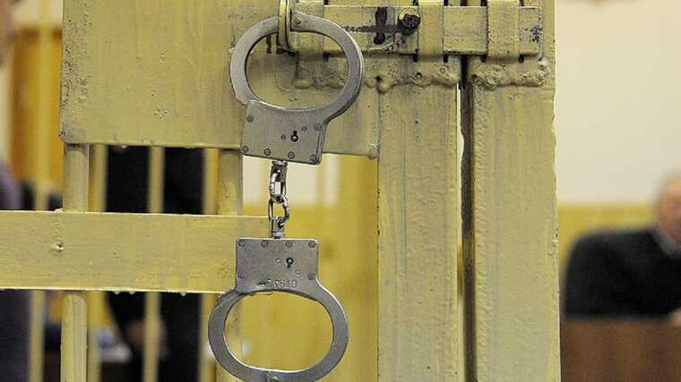 У Дніпрі судитимуть чоловіка, який зґвалтував 7-річну дівчинку та її 8-річну подругу