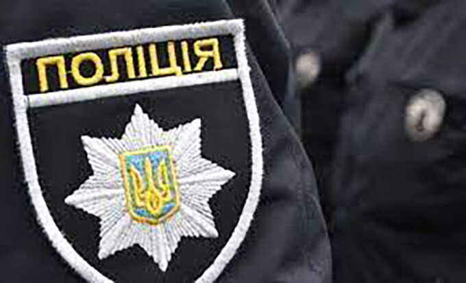 У Києві п’яний чоловік під час конфлікту нацькував на жінку собаку