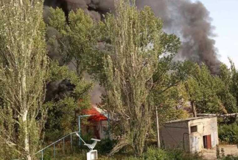 Утром оккупанты обстреляли больницу в Авдеевке