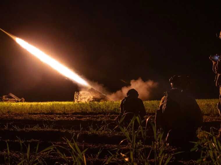  HIMARS     ""  