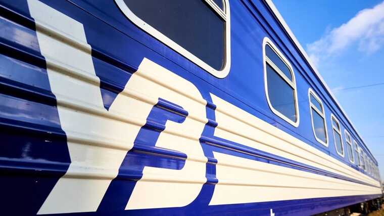 "Укрзализныця" окончательно дерусифицировала билеты