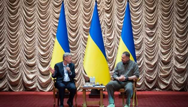 НАТО має надати Україні запрошення до членства на саміті у Вашингтоні - Макфол