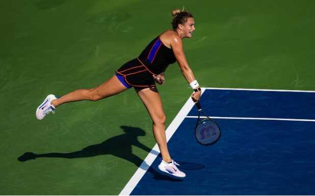 Скандальна білоруска влаштувала істерику, та обматюкала тренера, програючи в півфіналі US Open