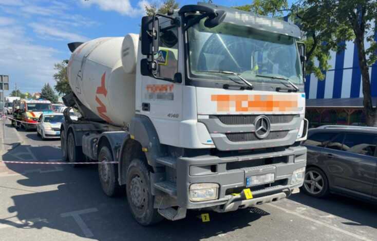 У Львові вантажівка збила літнього чоловіка, він загинув на місці