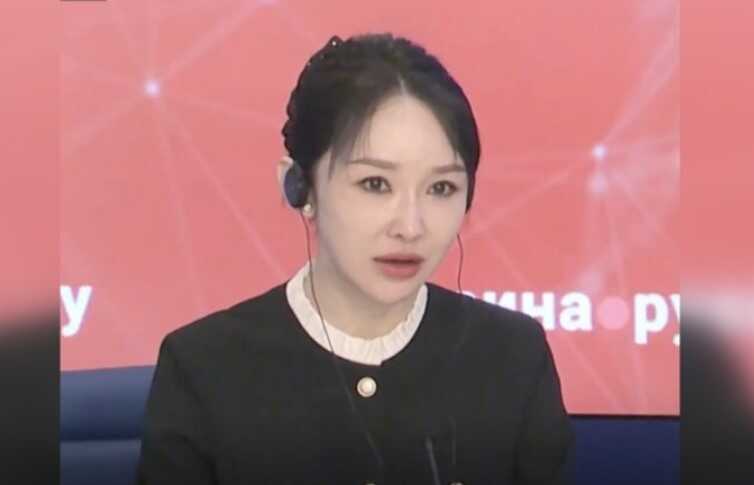 "Побачила репортаж": співачка з КНР розповіла, навіщо заспівала "Катюшу" в окупованому Маріуполі