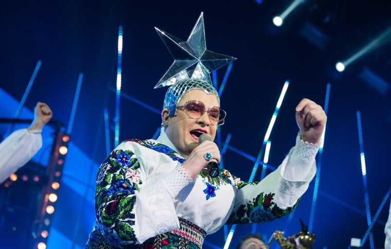 Літак із Вєркою Сердючкою на борту зробив вимушену посадку в Коннектикуті